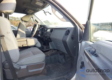 2013 Ford F-250 Xl из США, поврежденный, VIN 1FT7W2B68DEA78612